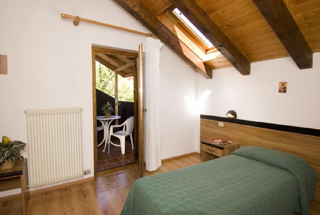 Casa Alpina Sant'Apollinare Hotell Falcade Rum bild