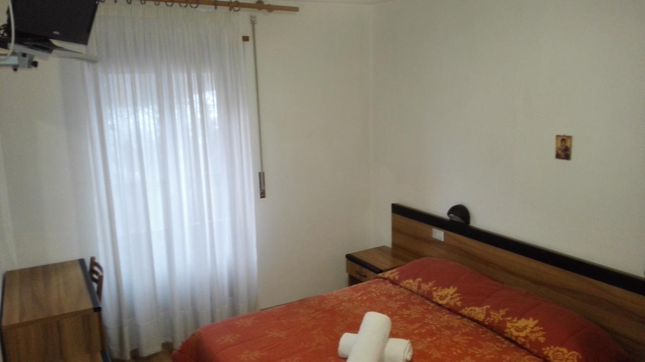 Casa Alpina Sant'Apollinare Hotell Falcade Exteriör bild