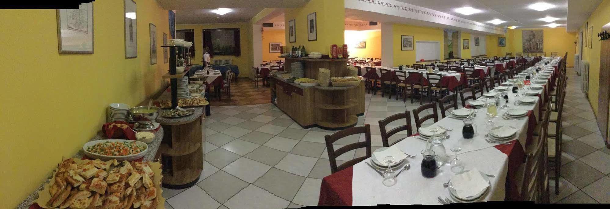 Casa Alpina Sant'Apollinare Hotell Falcade Exteriör bild